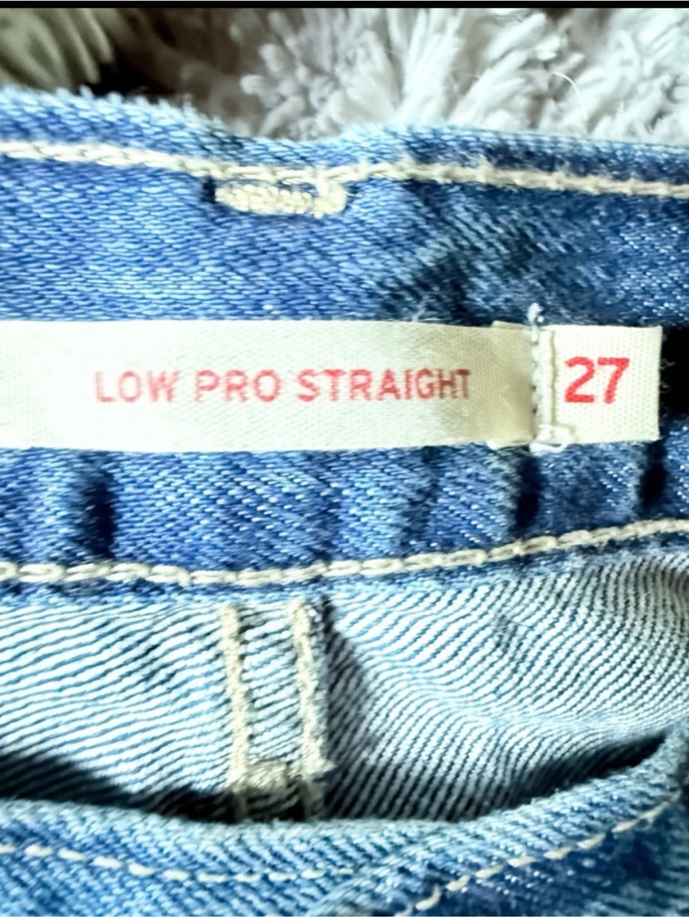 Straight Leg Women's Jeans with Knee Rips - Blue - Picture 9 of 9